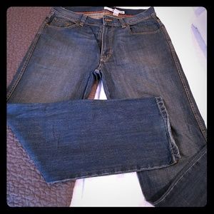 Mens DKNY Jeans Size 36 x 32 , gently worn
